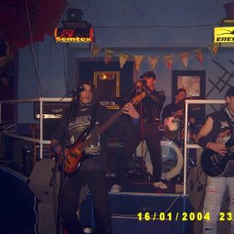 2004 - 2005 - 02.jpg